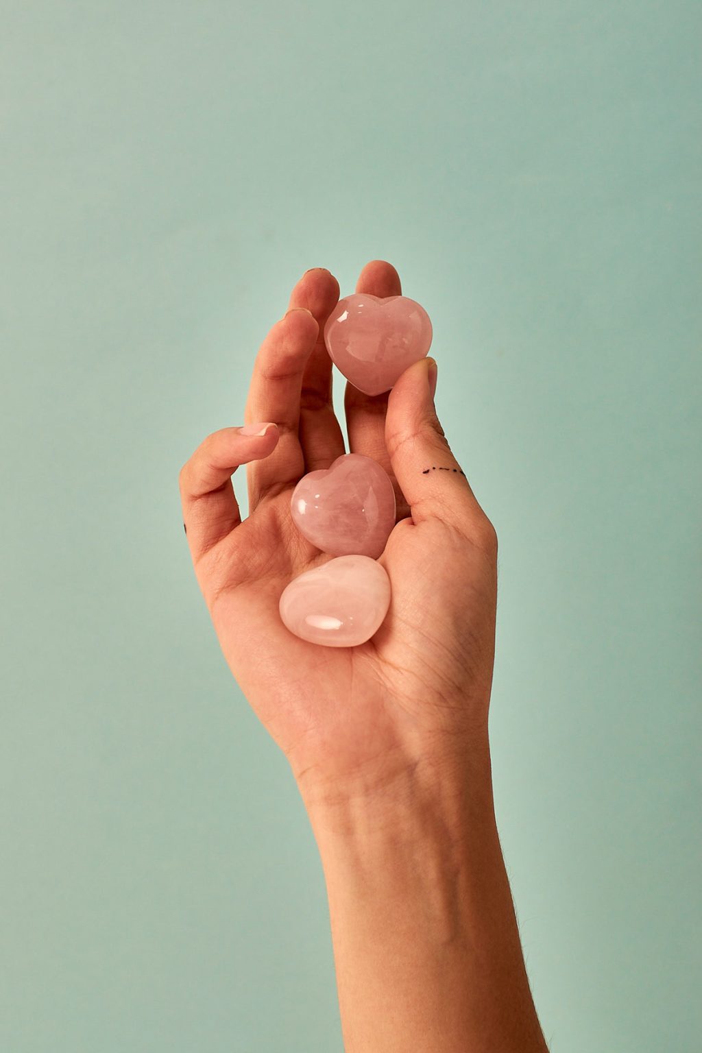 CORAZON PEQUEÑO CUARZO ROSA - Anikua Cuarzos Naturales